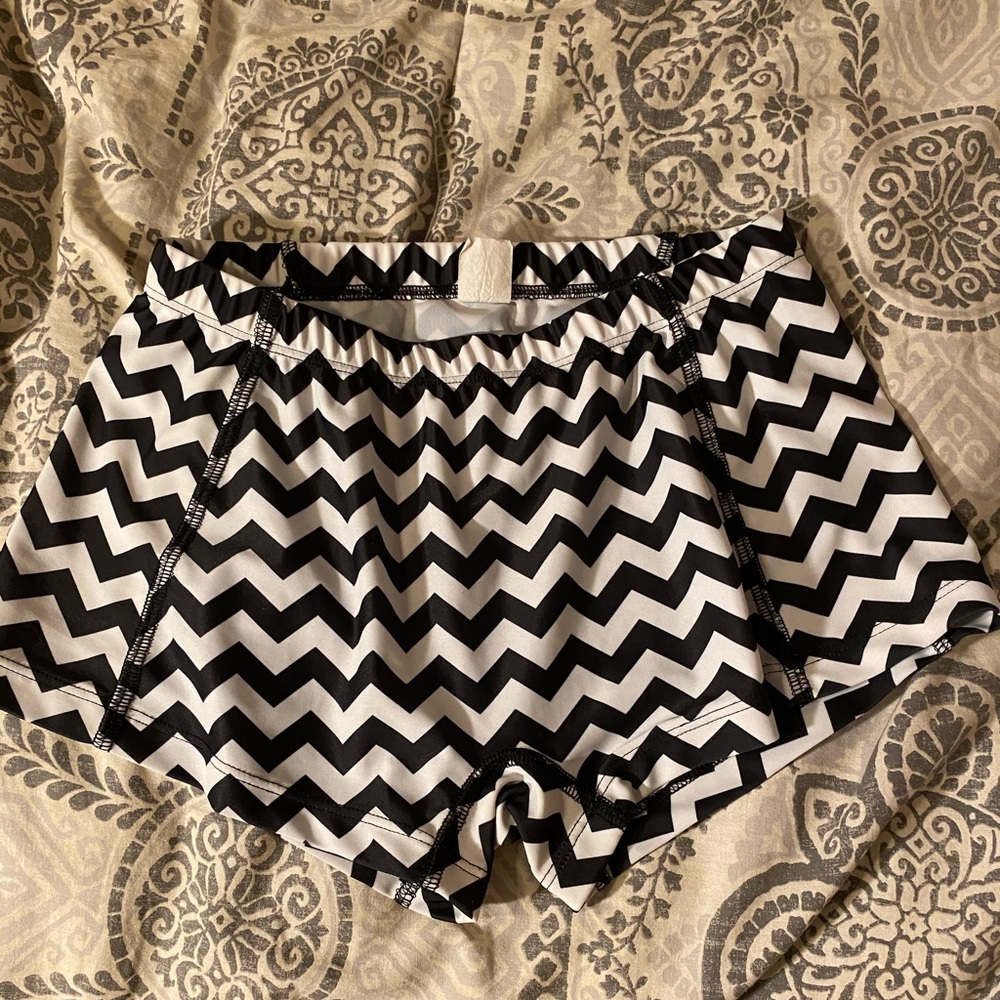 Zig-Zag Stripes Dance Shorts